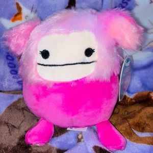 5” Hailey Bigfoot squishmallow